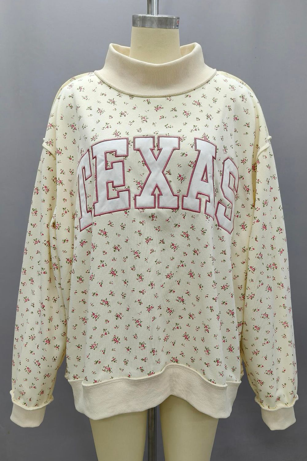 'TEXAS' EMBROIDERED MOCK NECK FLORAL PRINT SWEATSHIRT, Contents:85%COTTON 15%POLYESTER